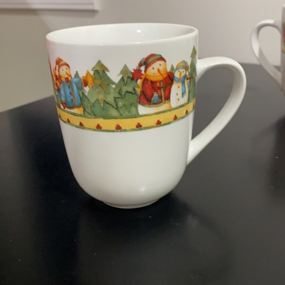 4 Snowman Christmas Coffee cups ☃️ - Picture 10 of 10